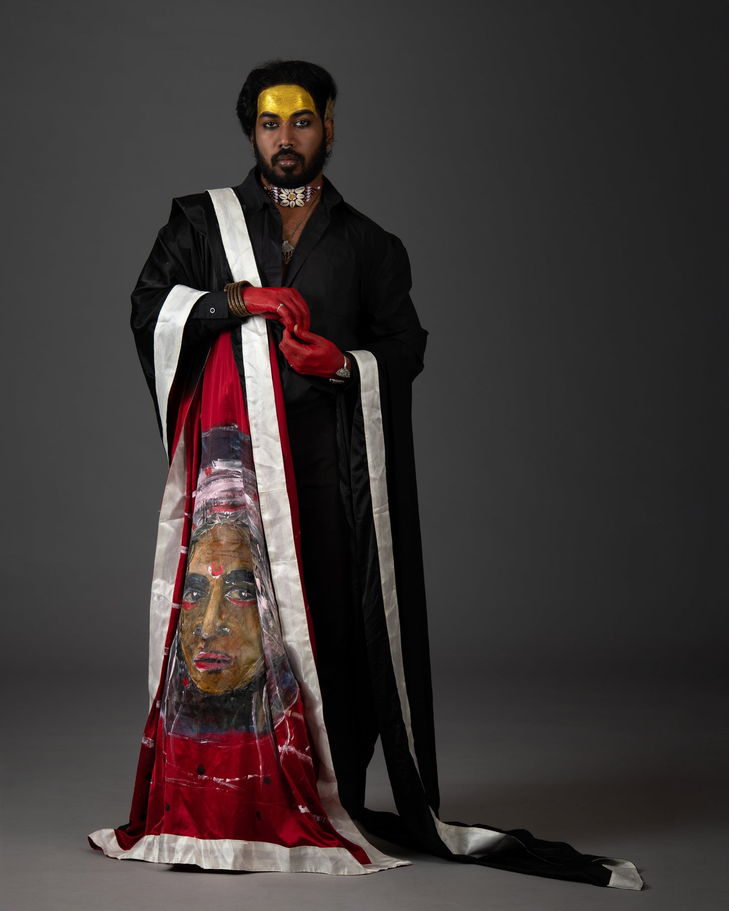 Woman of the Earth sari