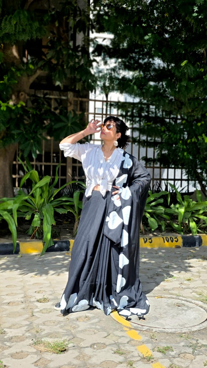 Black & White saree