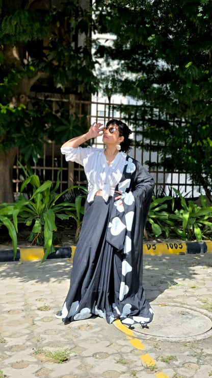 Black & White Sari