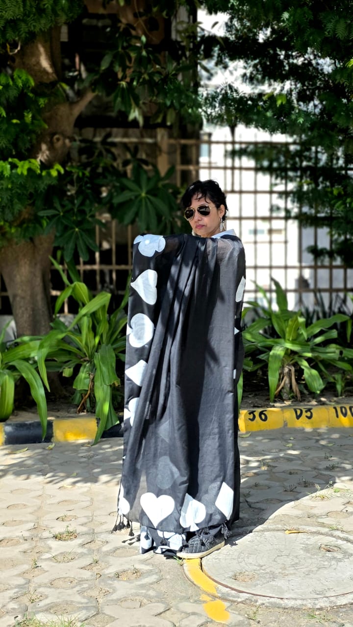 Black & White saree